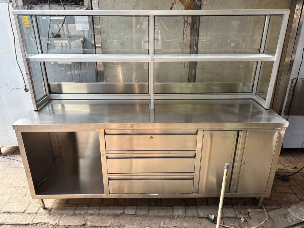 Kabinet etalase stainless steel 200x60x85 cm Sakha Steel