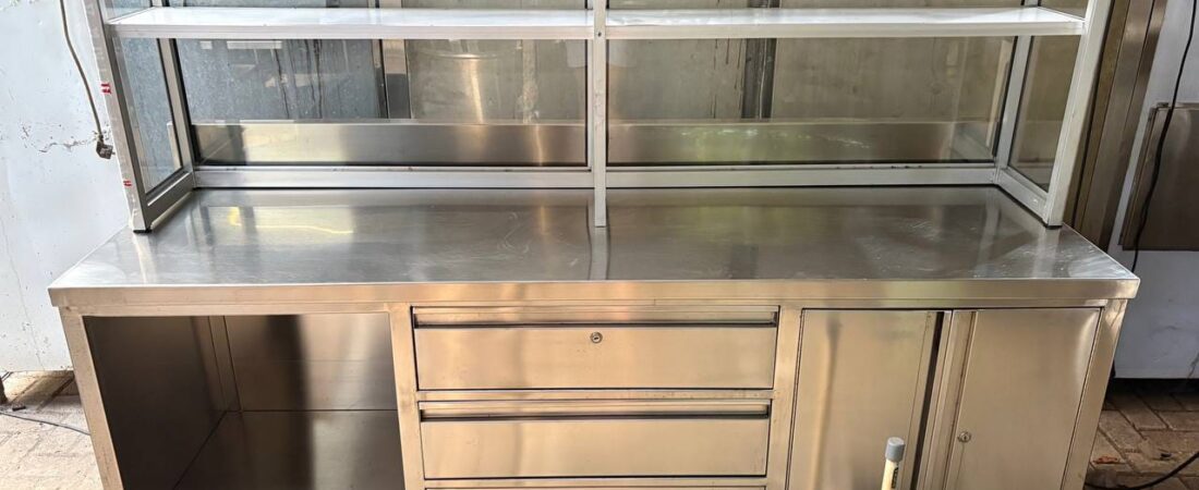 Kabinet Etalase Stainless Steel 200x60x85 cm | Sakha Steel