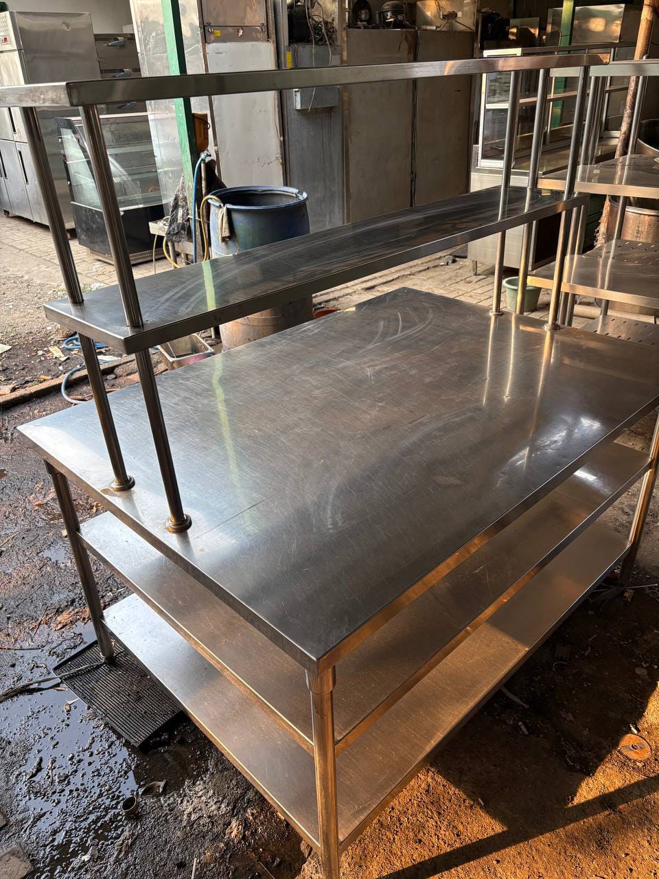 Meja Stainless Steel 3 Susun Upper untuk Dapur Restoran