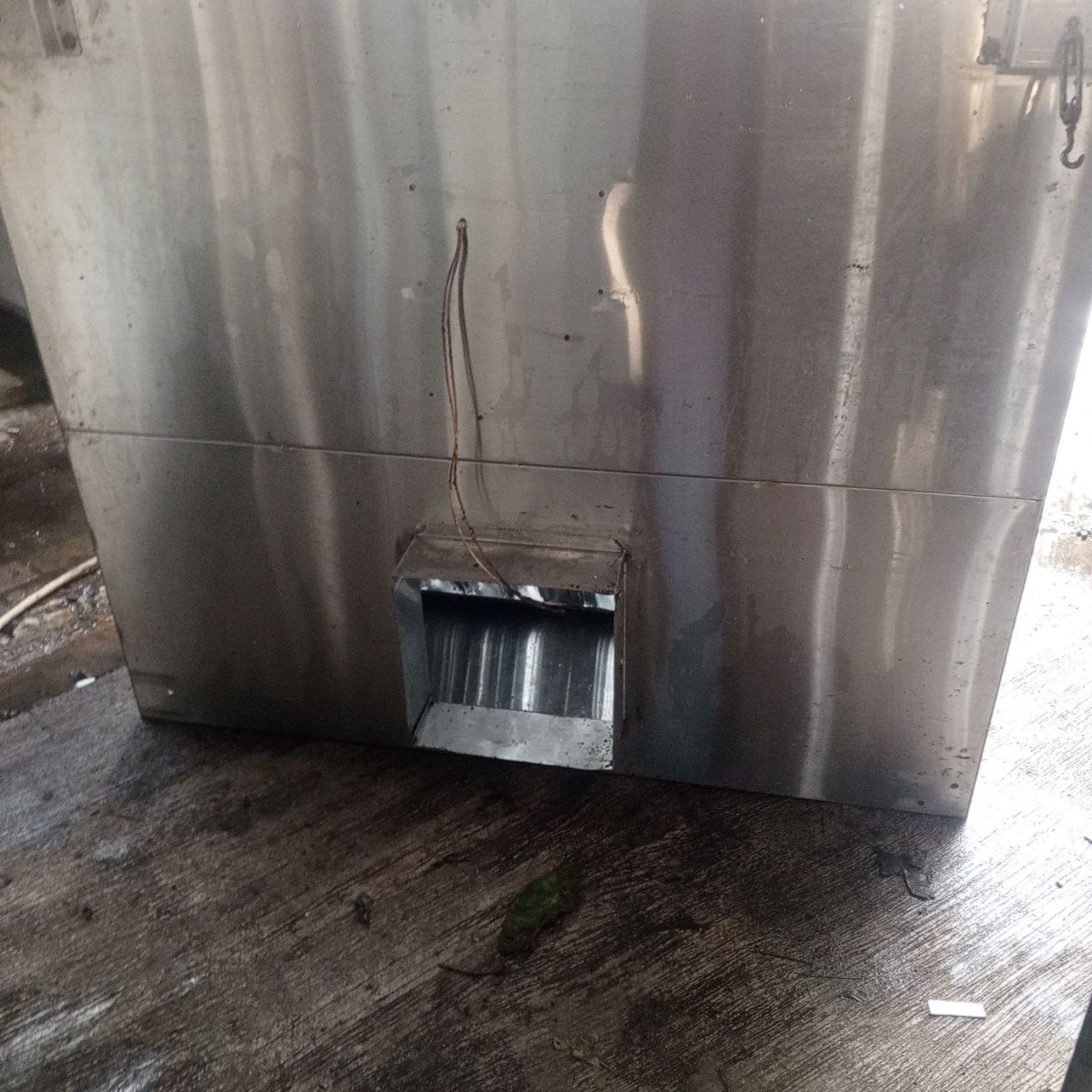 Kitchen hood stainless dengan filter dan rumah lampu