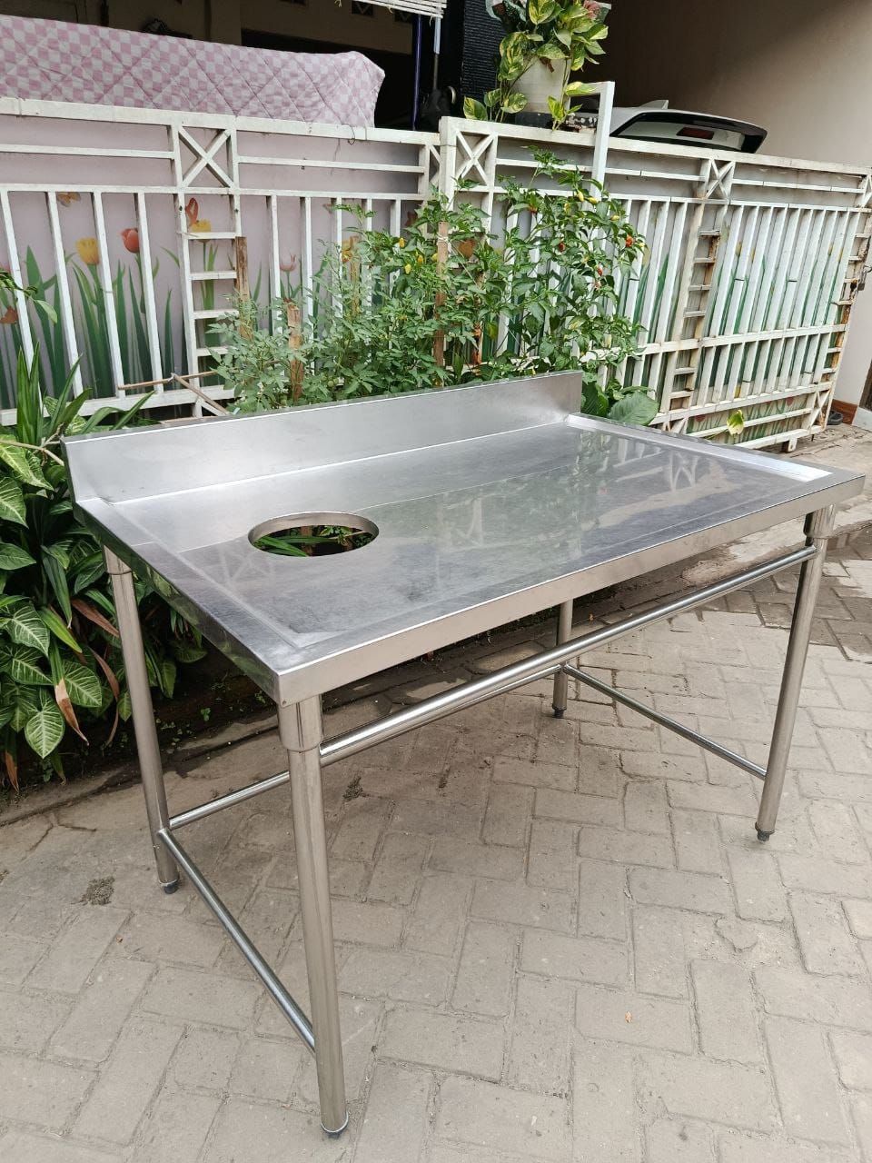 Meja kerja stainless satu susun untuk dapur restoran