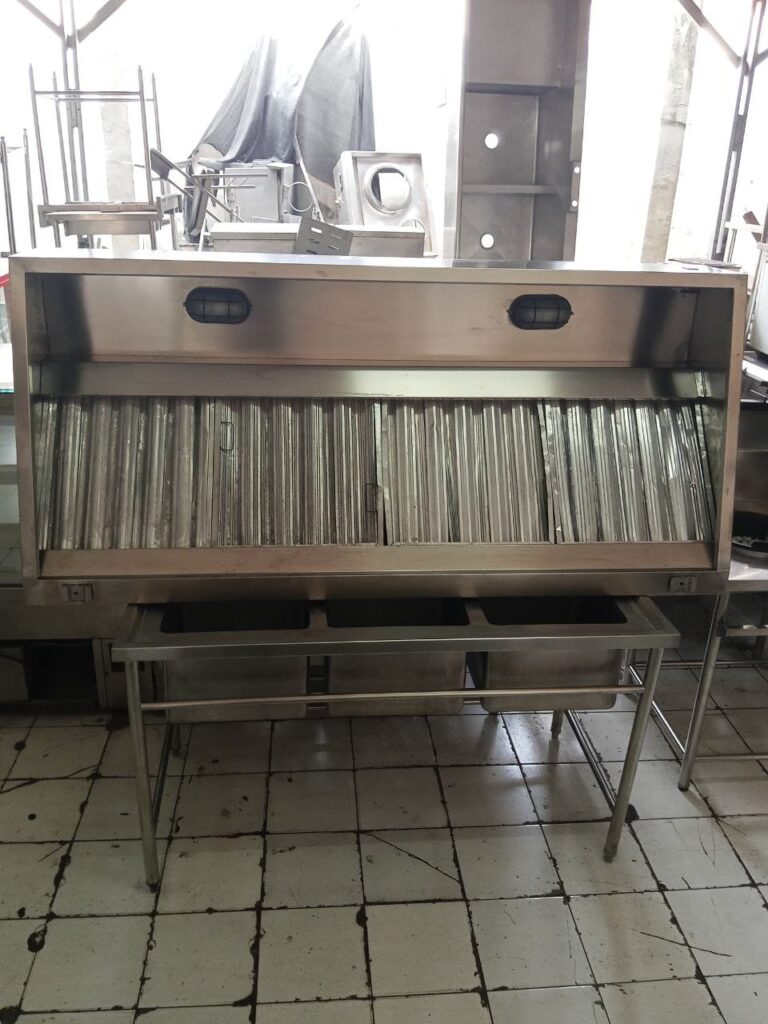 Hood stainless dengan filter lampu dan saklar untuk dapur restoran