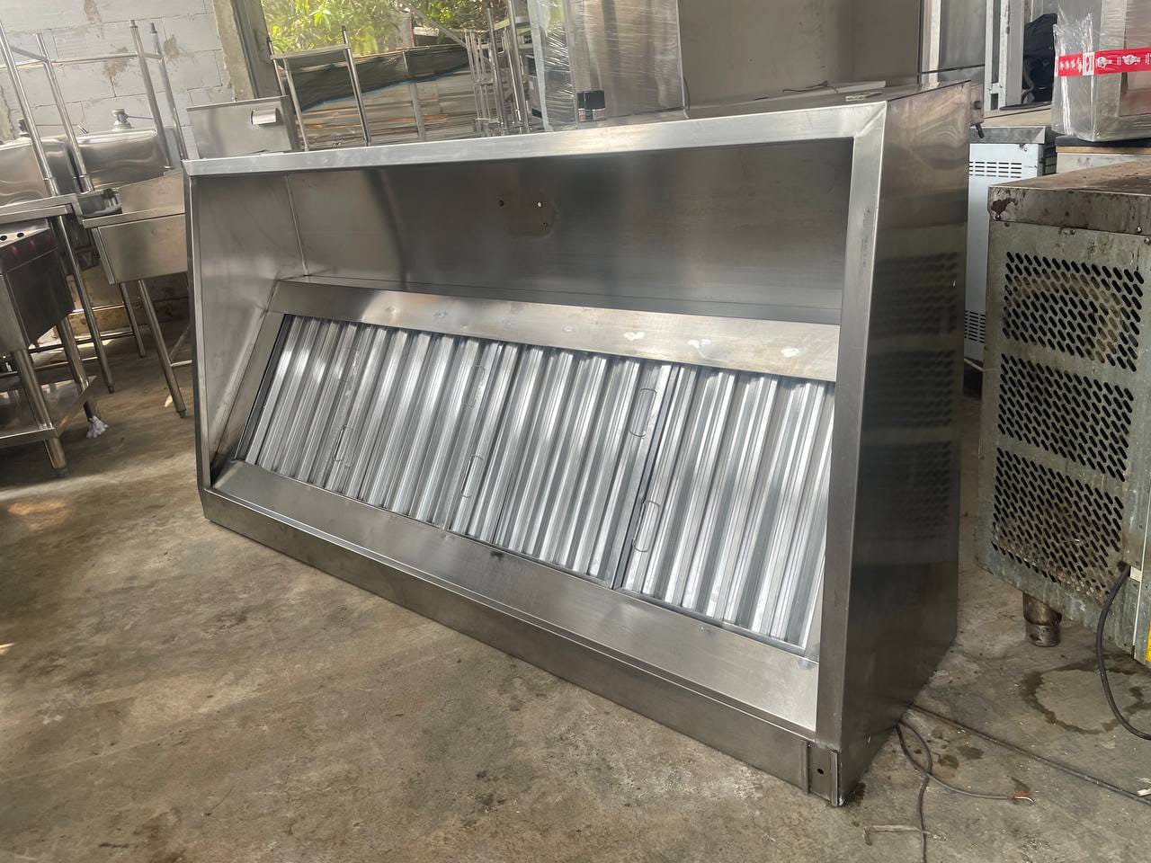 Cooker hood stainless dengan filter untuk dapur restoran